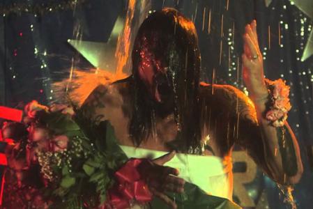 Foo Fighters' Dave Grohl takes the Ice Bucket Challenge